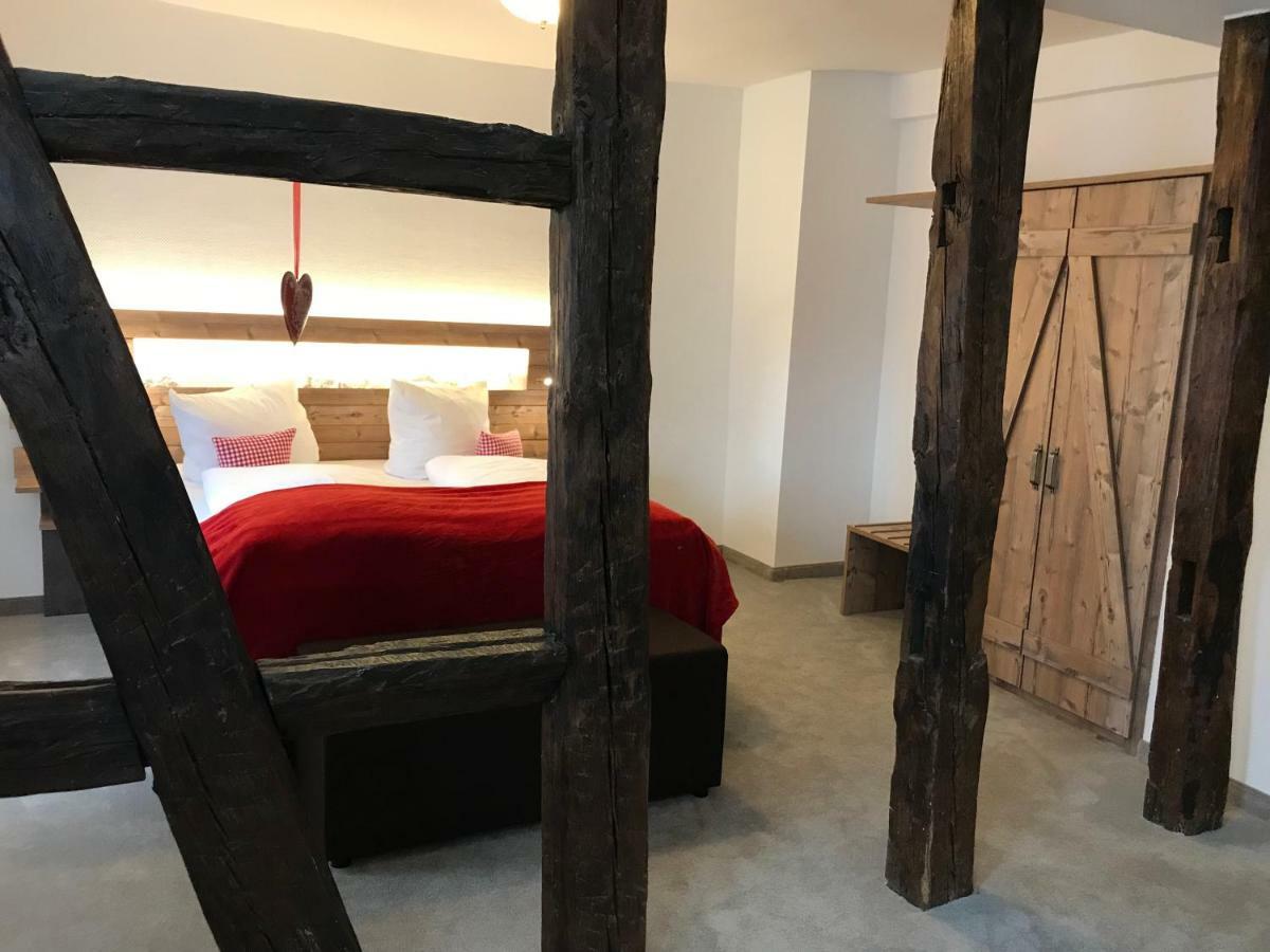 Hotel & Restaurant Zum Karpfen Obernburg am Main Extérieur photo